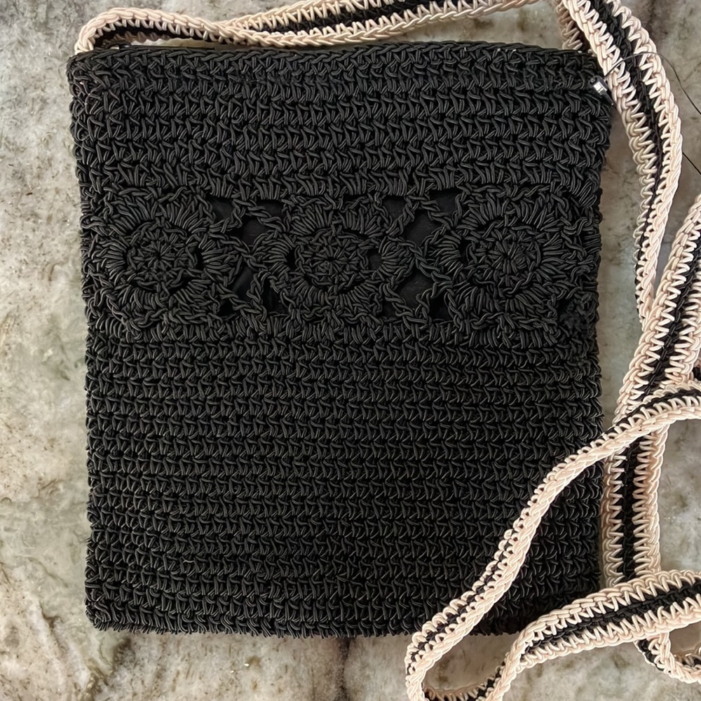 ❤️Sale Tara Vanessa Boho Woven Crossbody Black/Ivory New